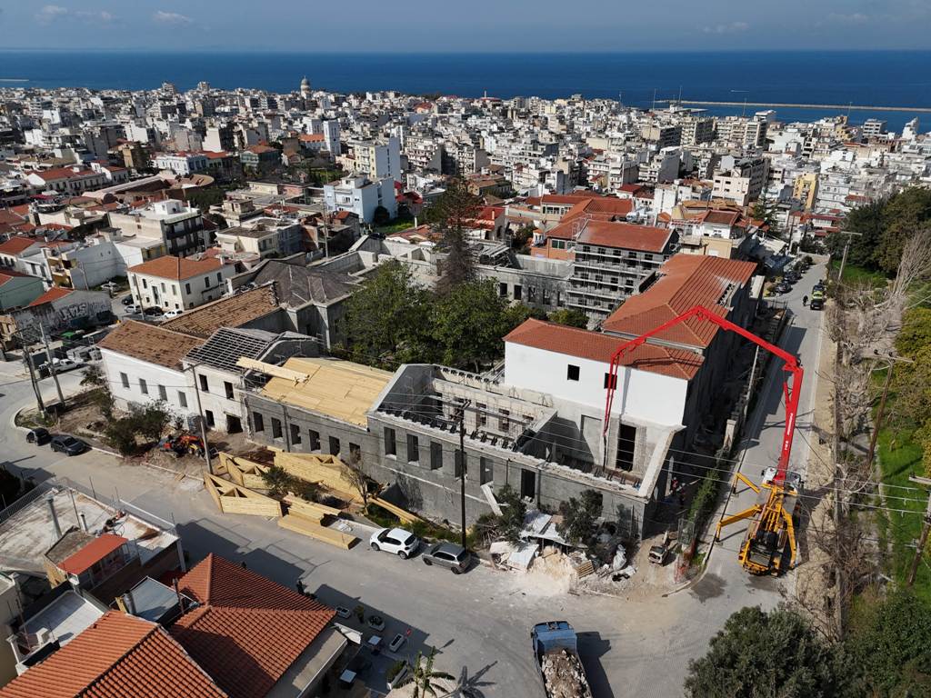 Πάτρα: Ο Δήμος δίνει ζωή σε ένα ιστορικό κτήριο – τοπόσημο, το παλιό Δημοτικό Νοσοκομείο ΦΩΤΟ