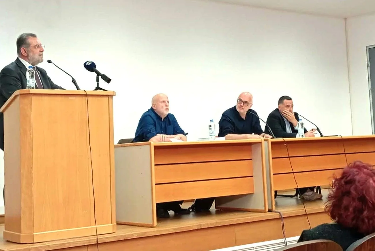 Εκδηλώσεις για τα 74 χρόνια από την εκτέλεση του Μπελογιάννη, στην Αμαλιάδα ΦΩΤΟ 37 Εκδηλώσεις για τα 74 χρόνια από την εκτέλεση του Μπελογιάννη, στην Αμαλιάδα ΦΩΤΟ