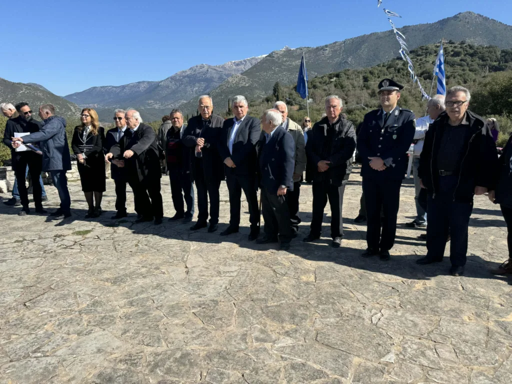 Οι εκδηλώσεις του Δήμου Καλαβρύτων για την 205η Επέτειο κήρυξη της Επανάστασης NEEΣ ΦΩΤΟ 36 Οι εκδηλώσεις του Δήμου Καλαβρύτων για την 205η Επέτειο κήρυξη της Επανάστασης NEEΣ ΦΩΤΟ