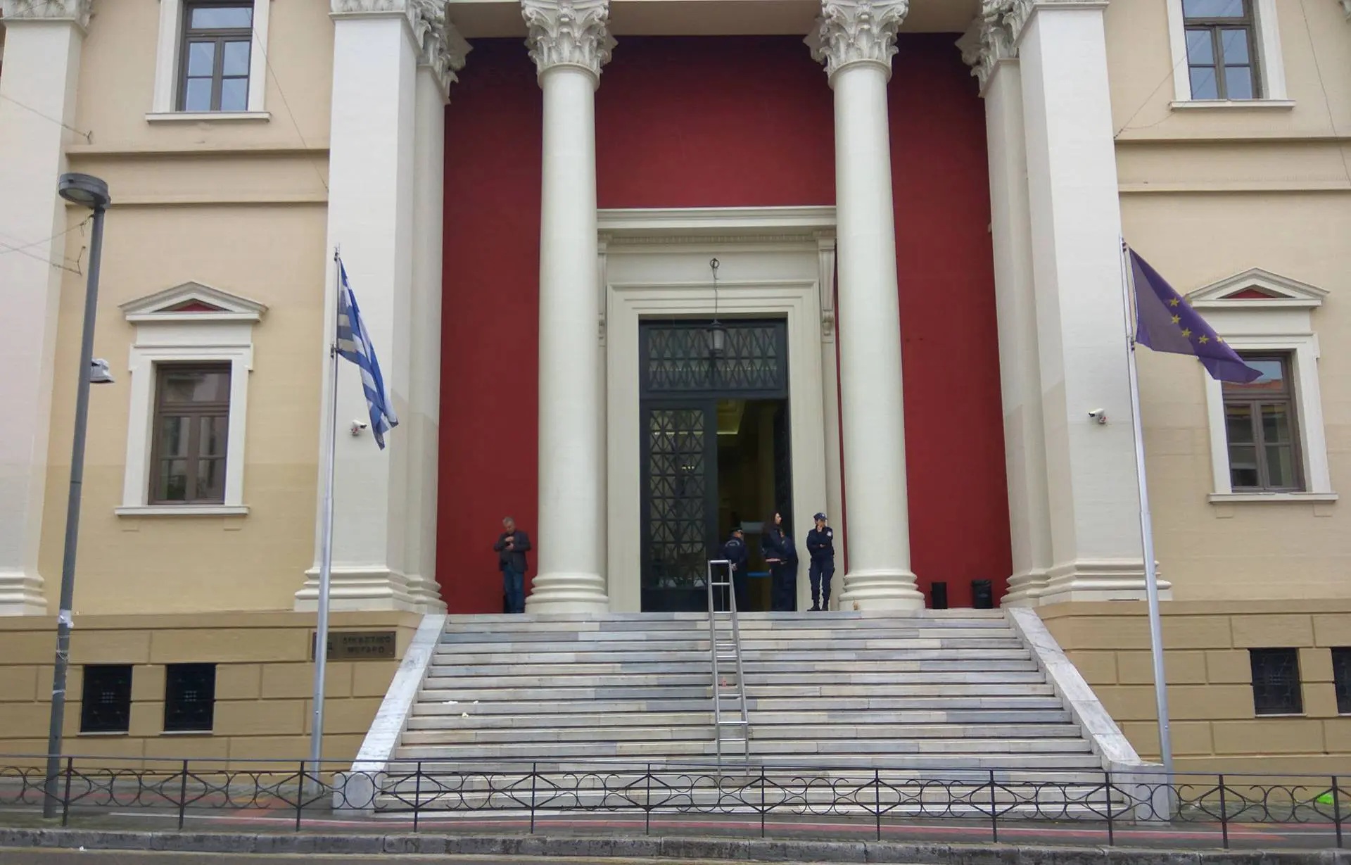 Πάτρα: Ανοιγμα δικαστηρίων με στάση εργασίας