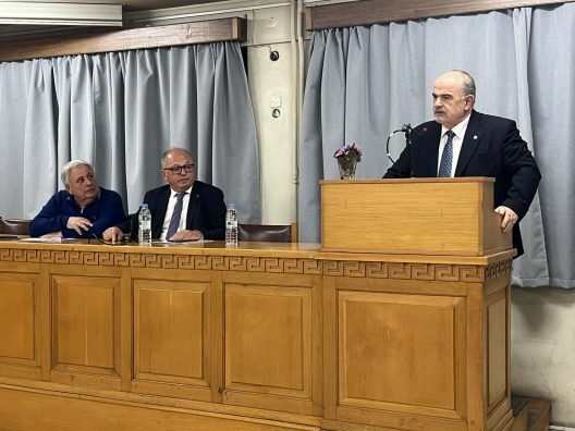 Πάτρα: Τα συμπεράσματα διευρυμένης σύσκεψης στην ΟΕΒΕΣΝΑ για τις Μικρομεσαίες Επιχειρήσεις ΦΩΤΟ