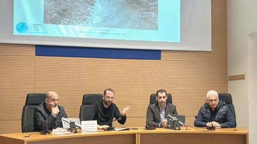 Αχαΐα: Παρουσιάστηκε μελέτη για τον Βουραϊκο - Προστασία του περιβάλλοντος και την αντιπλημμυρική θωράκιση ΦΩΤΟ