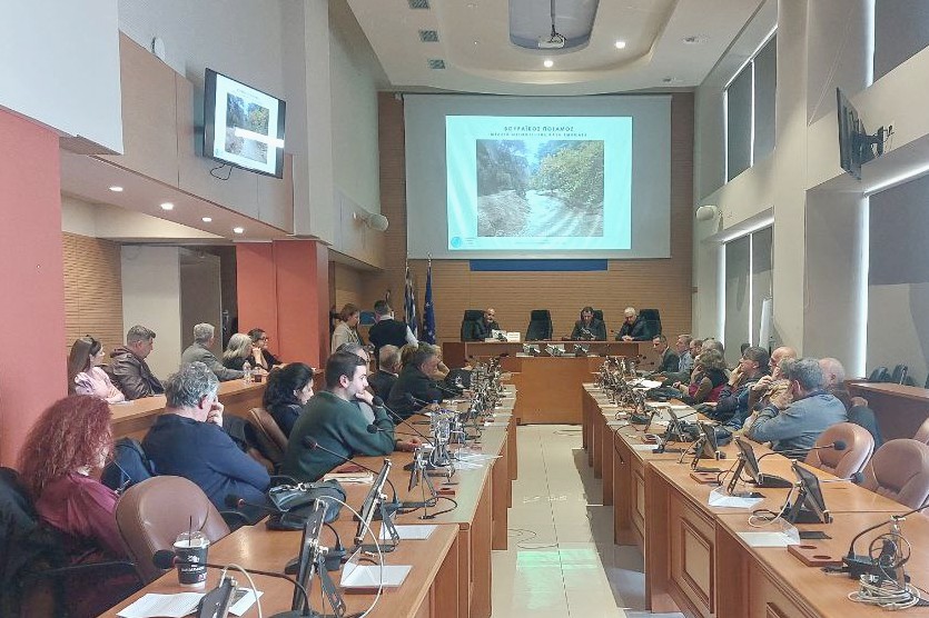 Αχαΐα: Παρουσιάστηκε μελέτη για τον Βουραϊκο - Προστασία του περιβάλλοντος και την αντιπλημμυρική θωράκιση ΦΩΤΟ 30 Αχαΐα: Παρουσιάστηκε μελέτη για τον Βουραϊκο - Προστασία του περιβάλλοντος και την αντιπλημμυρική θωράκιση ΦΩΤΟ