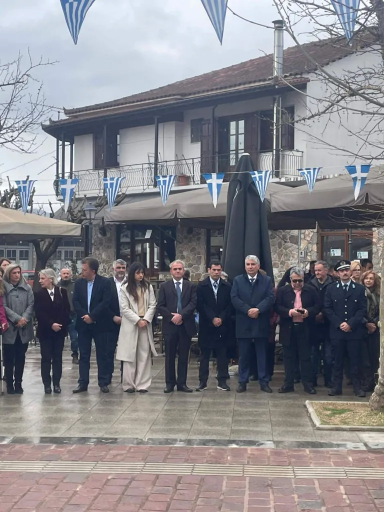 Χρόνια πολλά σε όλους τους Έλληνες, από τα ορεινά Καλαβρυτοχώρια ΦΩΤΟ 34 Χρόνια πολλά σε όλους τους Έλληνες, από τα ορεινά Καλαβρυτοχώρια ΦΩΤΟ