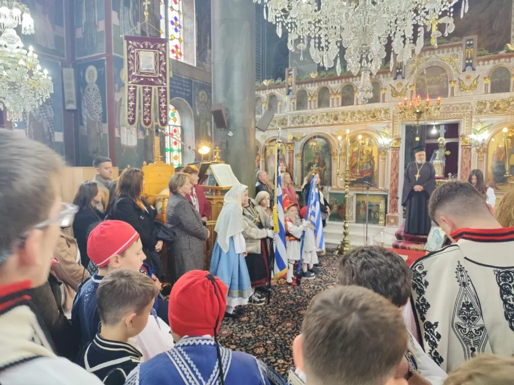 Χρόνια πολλά σε όλους τους Έλληνες, από τα ορεινά Καλαβρυτοχώρια ΦΩΤΟ 38 Χρόνια πολλά σε όλους τους Έλληνες, από τα ορεινά Καλαβρυτοχώρια ΦΩΤΟ
