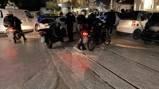 Αττική: Ειδική επιχείρηση της Τροχαίας - Αφαιρέθηκε το δίπλωμα από 38 οδηγούς ΦΩΤΟ