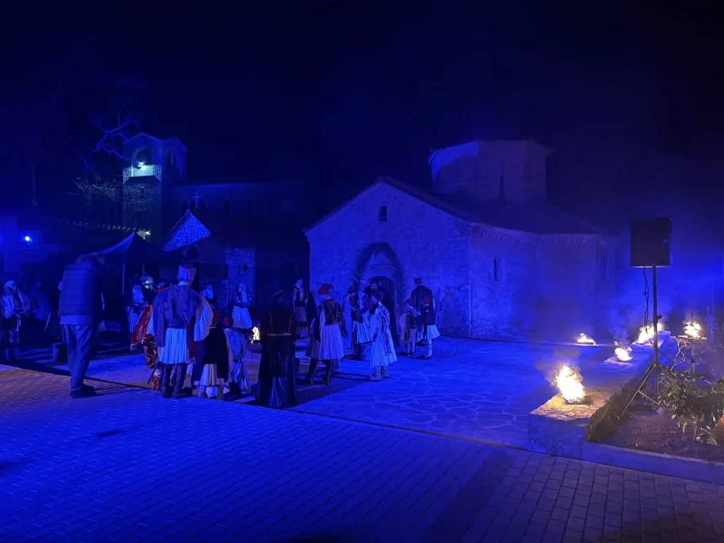 Η φαντασμαγορική αναπαράσταση του Αγώνα της Επανάστασης του 1821 στην Μονή Αγίας Λαύρας ΦΩΤΟ 30 Η φαντασμαγορική αναπαράσταση του Αγώνα της Επανάστασης του 1821 στην Μονή Αγίας Λαύρας ΦΩΤΟ