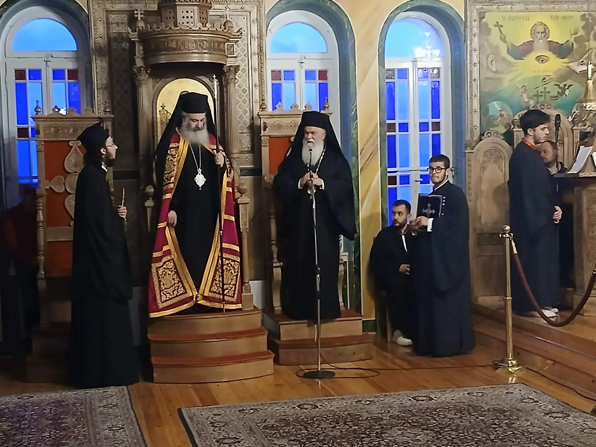 Κατανυκτικός Εσπερινός στην Ιερά Μητρόπολη Καλαβρύτων και Αιγιαλείας ΦΩΤΟ 32 Κατανυκτικός Εσπερινός στην Ιερά Μητρόπολη Καλαβρύτων και Αιγιαλείας ΦΩΤΟ