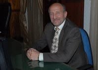 «To ΚΚΕ στηρίζει το θεοκρατικό μουσουλμανικό καθεστώς Χαμενεί;»