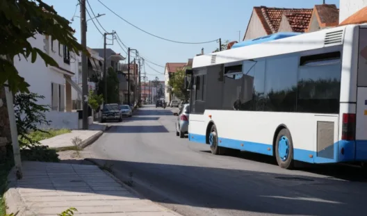 Πάτρα: «Πετροπόλεμος» σε λεωφορεία, «πονοκέφαλος» στο Αστικό ΚΤΕΛ - Εξετάζεται ακόμη και διακοπή δρομολογίων