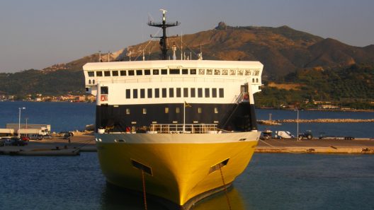 Μηχανική βλάβη του πλοίου «Mare di Levante» προς Ζάκυνθο