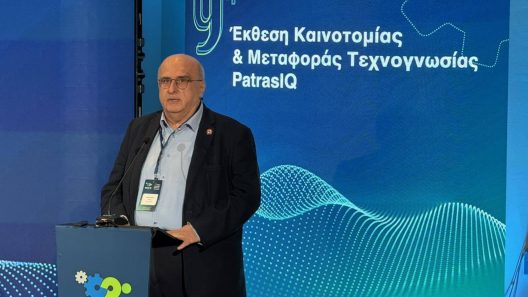 Πάτρα: Πρωτοβουλίες και προκλήσεις Μπούρα για το Patras IQ ΦΩΤΟ