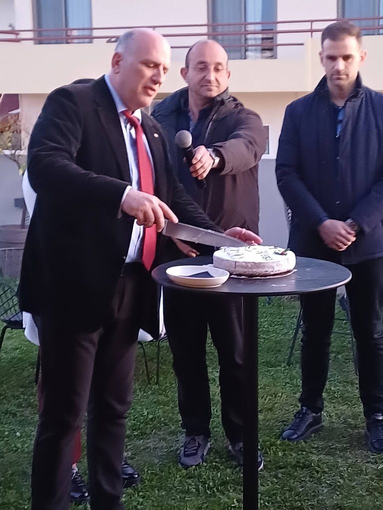 Εκοψαν πίτα οι Φυσικοθεραπευτές της Αχαΐας ΦΩΤΟ 5 Εκοψαν πίτα οι Φυσικοθεραπευτές της Αχαΐας ΦΩΤΟ