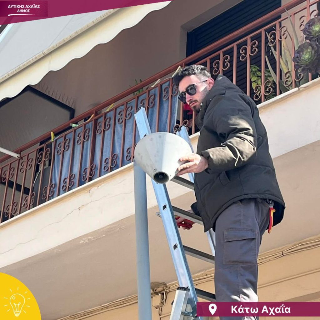 Κάτω Αχαΐα: Αλλαξαν κολώνες, αλλά...και τα φώτα ΦΩΤΟ