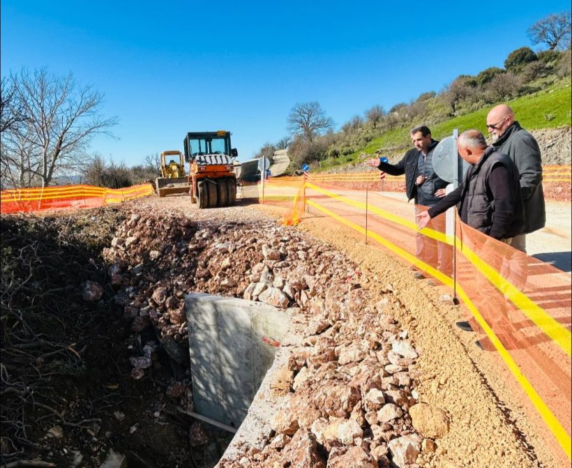 Πατρών-Τριπόλεως: Ακόμα φτιάχνουν την Παράκαμψη του κατολισθήσιμου δρόμου ΦΩΤΟ