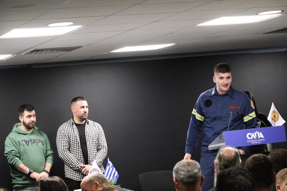 Πάτρα: Νέο πυροσβεστικό όχημα στην διάθεση των Εθελοντών Πυροσβεστών Αχαΐας ΦΩΤΟ