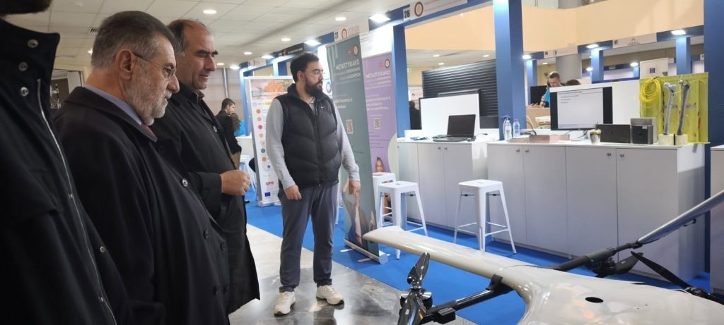 Ο Ανδρέας Παναγιωτόπουλος στην 9η Έκθεση PATRAS IQ ΦΩΤΟ