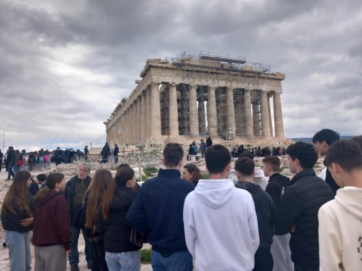Εκπαιδευτική επίσκεψη του Αρσακείου Λυκείου Πάτρας στην Ακρόπολη και το Μουσείο της ΦΩΤΟ