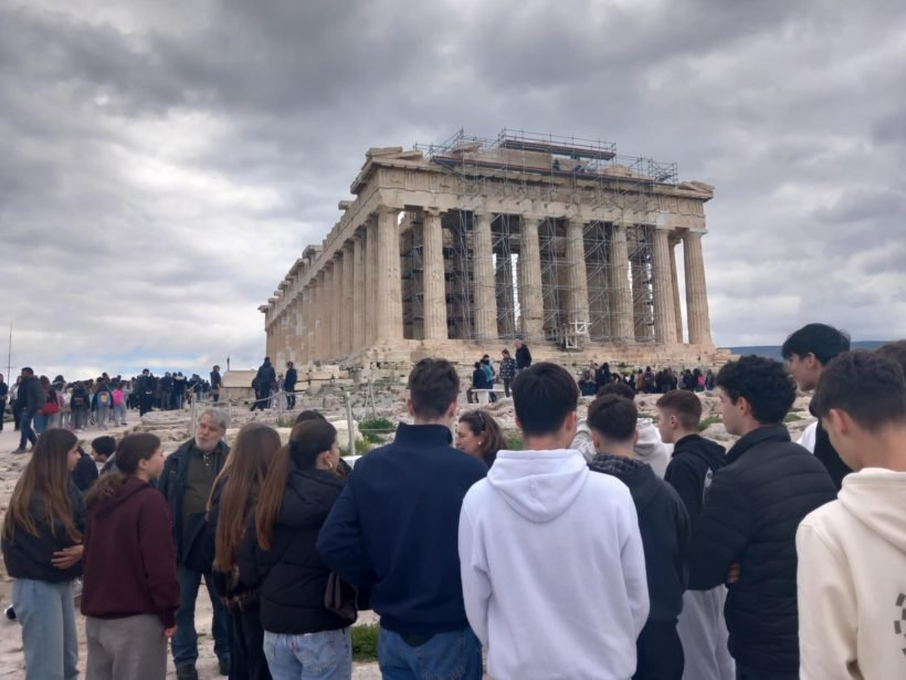 Εκπαιδευτική επίσκεψη του Αρσακείου Λυκείου Πάτρας στην Ακρόπολη και το Μουσείο της ΦΩΤΟ