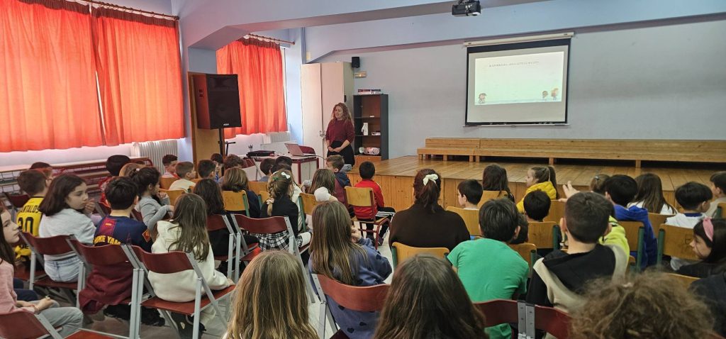 Πρωτοβουλία του 2ου Δημοτικού Σχολείου Αιγίου για τα αδέσποτα ΦΩΤΟ