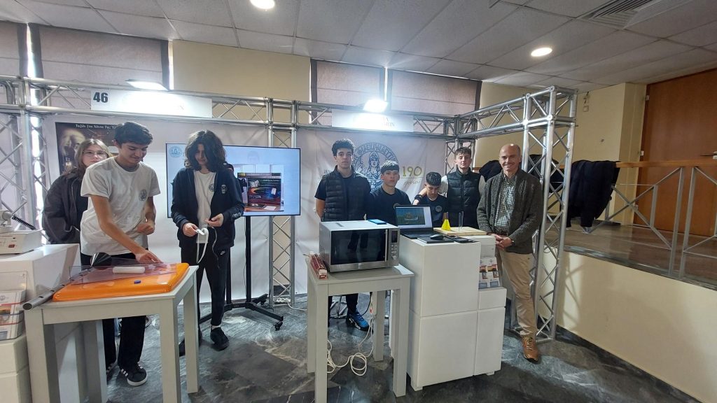 Συμμετοχή της Εστίας Επιστημών Πατρών στην Έκθεση PATRAS IQ ΦΩΤΟ