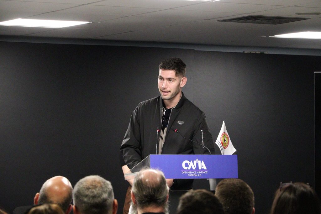 Πάτρα: Νέο πυροσβεστικό όχημα στην διάθεση των Εθελοντών Πυροσβεστών Αχαΐας ΦΩΤΟ