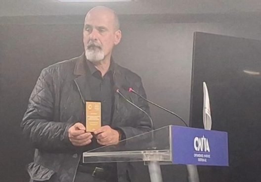 Τιμητική διάκριση Μπονάνου από τους Εθελοντές Πυροσβέστες της Αχαΐαςς ΦΩΤΟ