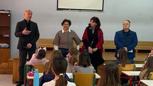 Ο διαγωνισμός παραμυθιού «Ο τόπος μου με εμπνέει», με σχολεία της Αιγιάλειας ΦΩΤΟ