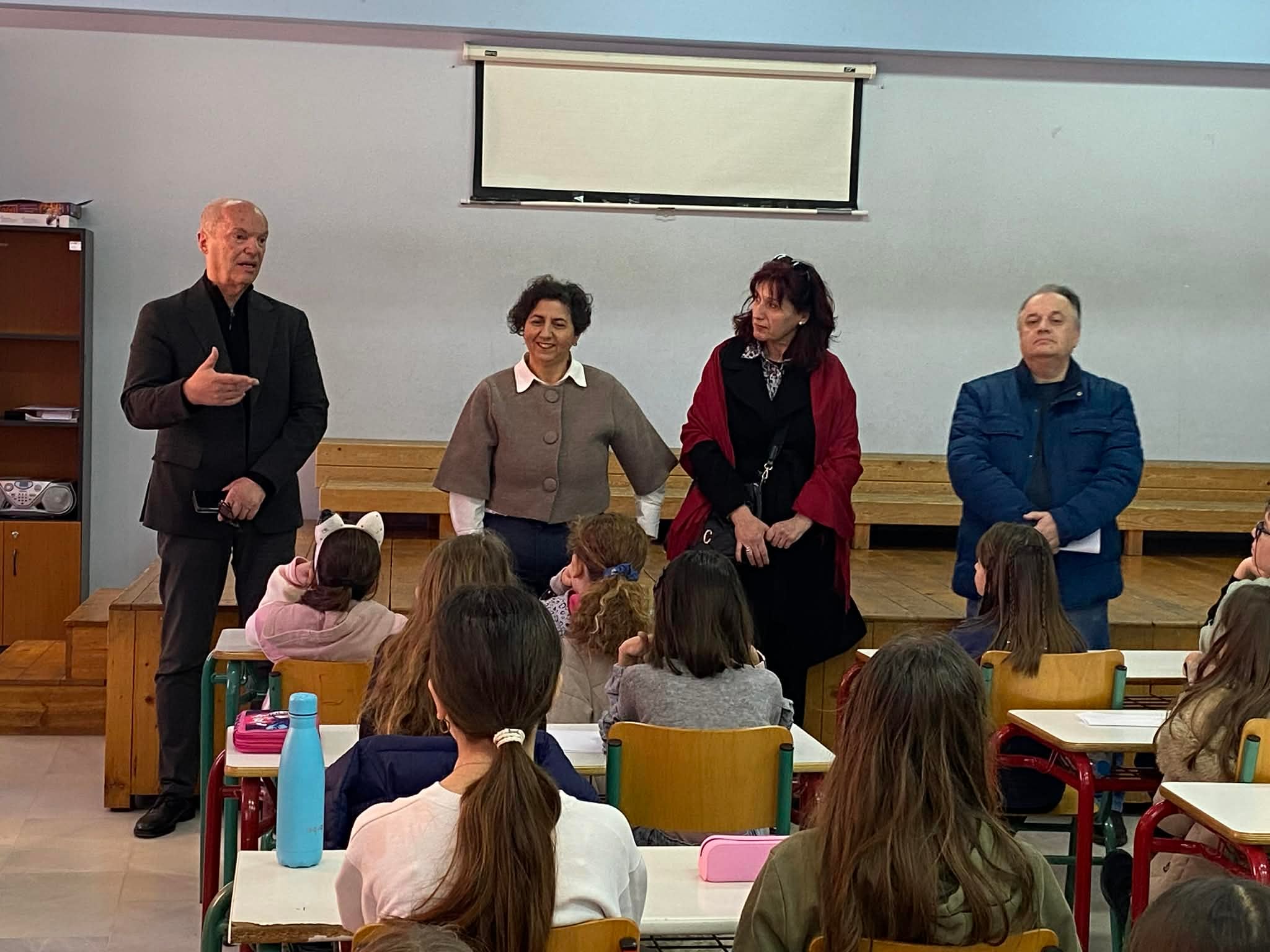 Ο διαγωνισμός παραμυθιού «Ο τόπος μου με εμπνέει», με σχολεία της Αιγιάλειας ΦΩΤΟ