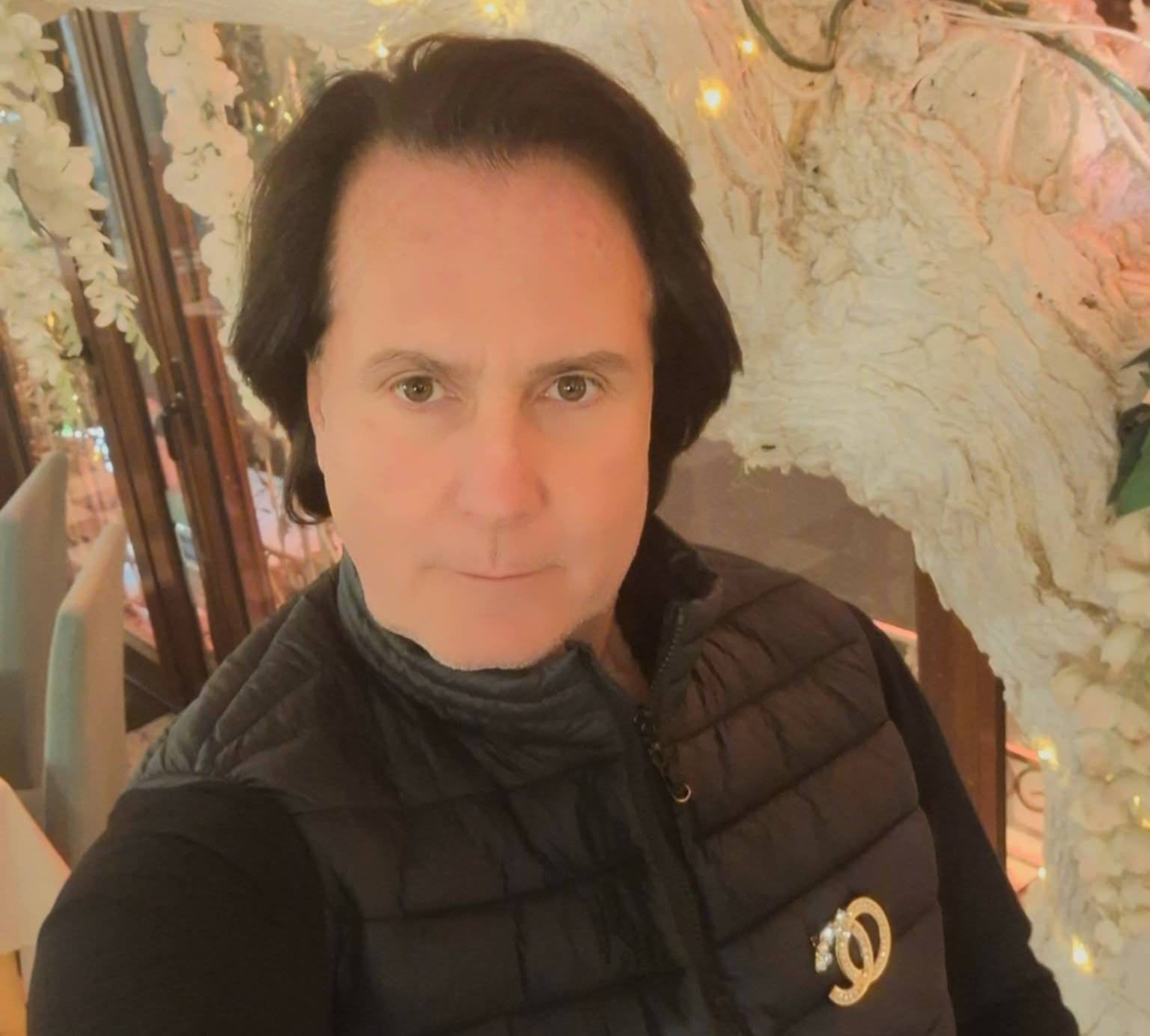 Ξεχωριστή βραδιά στα Βραχναίικα από τον Ασημάκη Παπαδάτο‑Μέντη ΦΩΤΟ