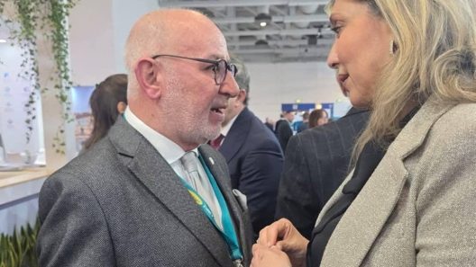 Αχαΐα: Συνάντηση Σακελλαρόπουλου - Καραμανλή και της προέδρου του ΕΟΤ για το «Olympian Land» ΦΩΤΟ