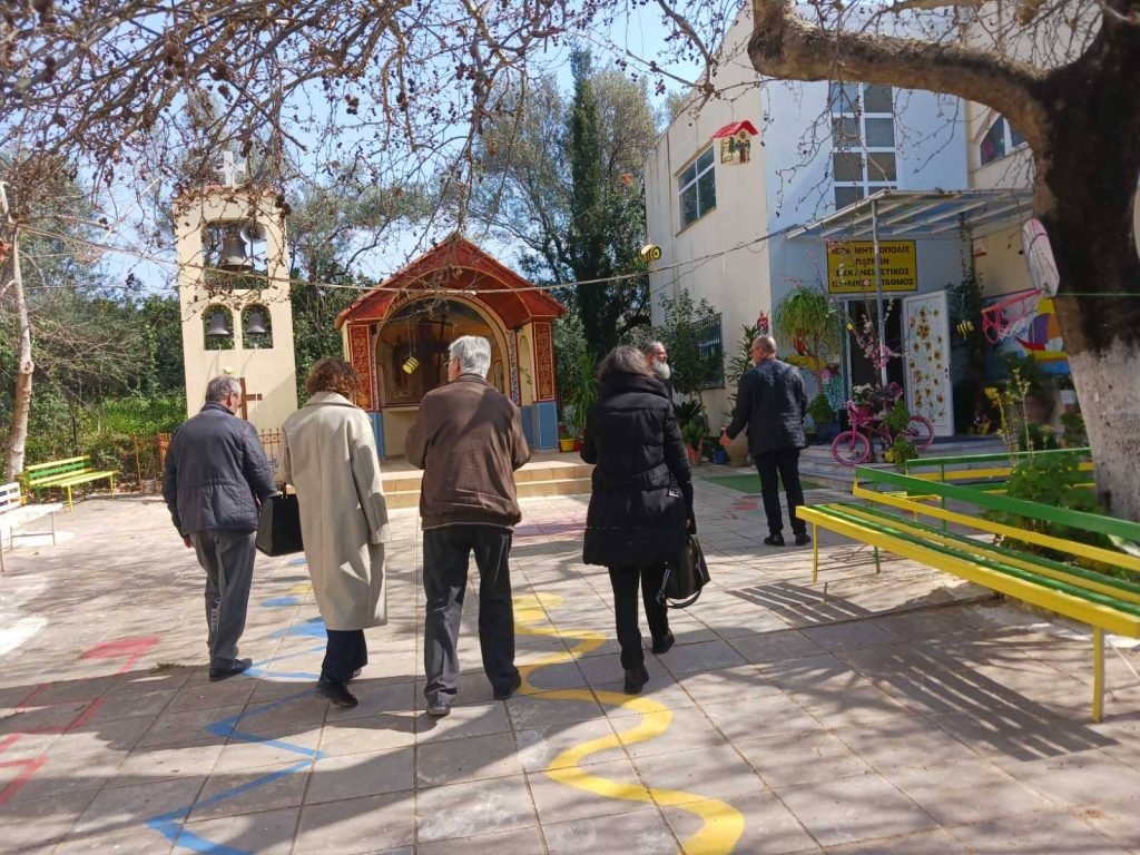 Ξενάγηση Μπονάνου στον Παιδικό Σταθμό της Μητροπόλεως Πατρών ΦΩΤΟ