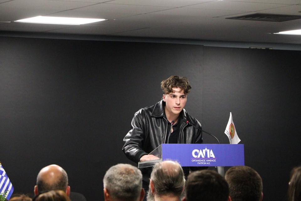 Πάτρα: Νέο πυροσβεστικό όχημα στην διάθεση των Εθελοντών Πυροσβεστών Αχαΐας ΦΩΤΟ