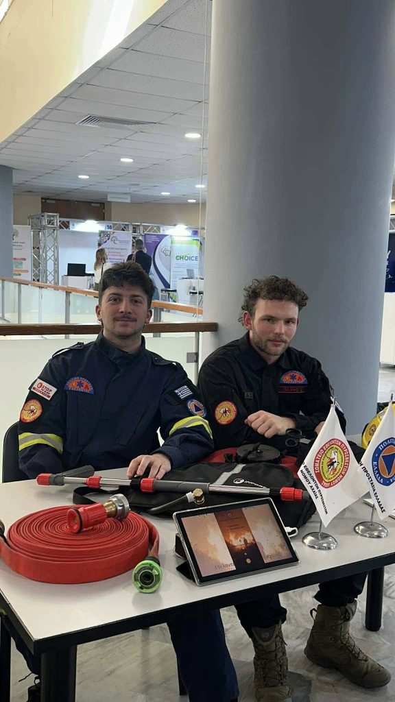 Οι εθελοντές Πυροσβέστες Αχαΐας στην Έκθεση Patras IQ ΦΩΤΟ