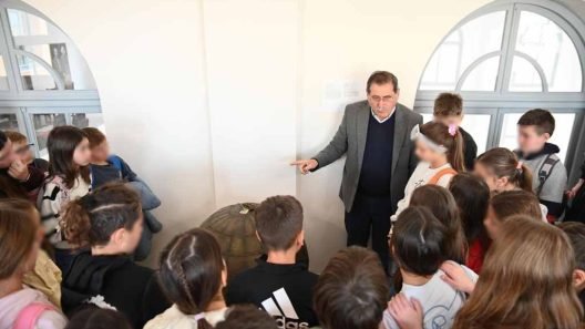 Στον δήμαρχο μαθητές του 18ου Δημοτικού Σχολείου Πάτρας ΦΩΤΟ