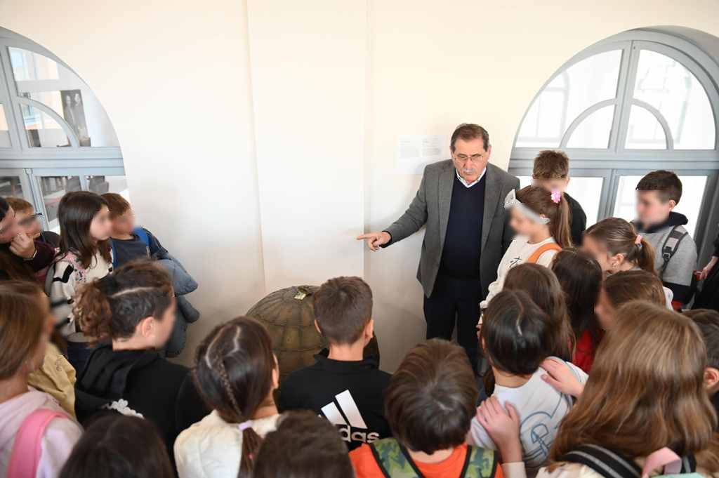 Στον δήμαρχο μαθητές του 18ου Δημοτικού Σχολείου Πάτρας  ΦΩΤΟ