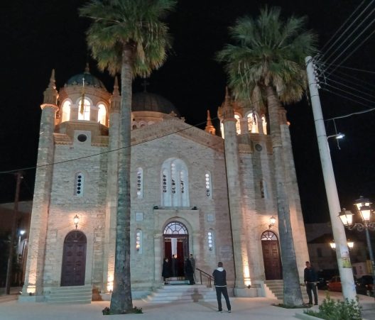 Ο Γ΄ Κατανυκτικός εσπερινός στα Εισόδια Αιγίου με κήρυγμα του Πρωτοσύγκελλου της ΙΜ Πατρών π.Αρτέμιου Αργυρόπουλου ΦΩΤΟ