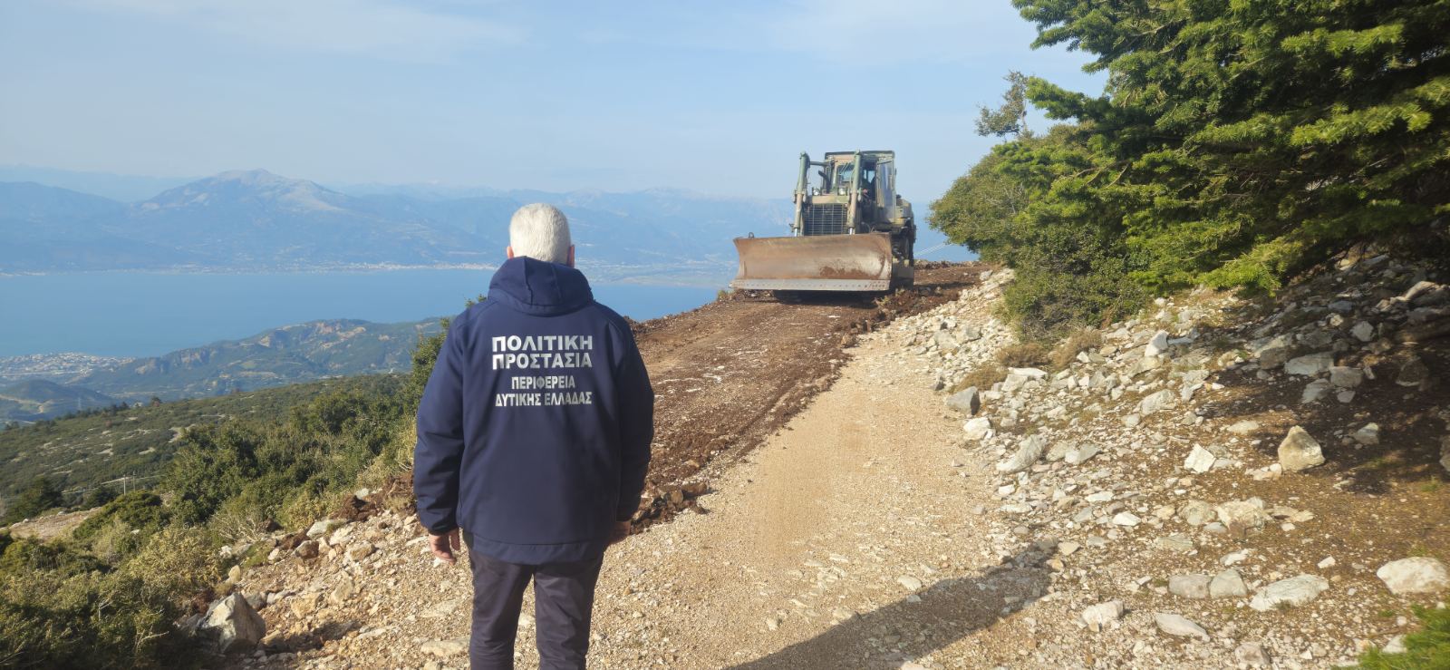 Πάρτα: Ο Στρατός «καθάρισε» Δασικούς δρόμους του Παναχαϊκού ΦΩΤΟ