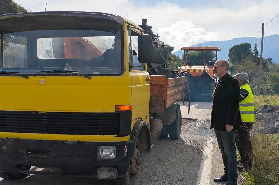 Ρίο: Ασφαλτόστρωση στον δρόμο Αργυρά - Σελλά - Πιτίτσα πριν την «Ανάβαση» ΦΩΤΟ