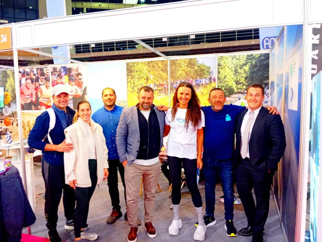 Ο Αντιπεριφερειάρχης Τουρισμού Π. Σακελλαρόπουλος δίπλα στους Επαγγελματίες της Αλυζίας ΦΩΤΟ