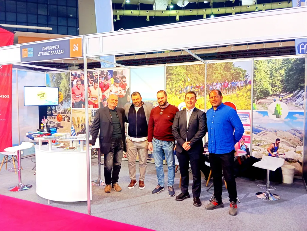 Ο Αντιπεριφερειάρχης Τουρισμού Π. Σακελλαρόπουλος δίπλα στους Επαγγελματίες της Αλυζίας ΦΩΤΟ 29 Ο Αντιπεριφερειάρχης Τουρισμού Π. Σακελλαρόπουλος δίπλα στους Επαγγελματίες της Αλυζίας ΦΩΤΟ