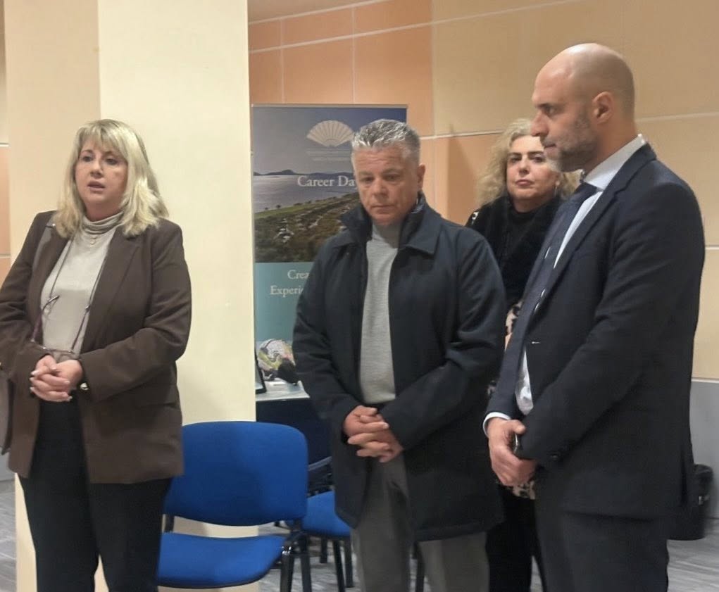 Πάτρα: Συνάντηση Μαστοράκου με τον υποδιοικητή της ΔΥΠΑ Σ. Πολυμενόπουλο για ανεργία και εργασία ΦΩΤΟ 30 Πάτρα: Συνάντηση Μαστοράκου με τον υποδιοικητή της ΔΥΠΑ Σ. Πολυμενόπουλο για ανεργία και εργασία ΦΩΤΟ