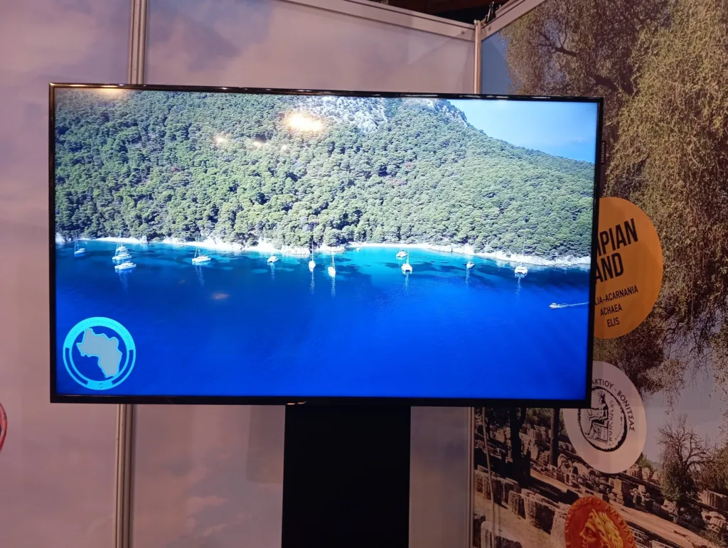 Ο Αντιπεριφερειάρχης Τουρισμού Π. Σακελλαρόπουλος δίπλα στους Επαγγελματίες της Αλυζίας ΦΩΤΟ