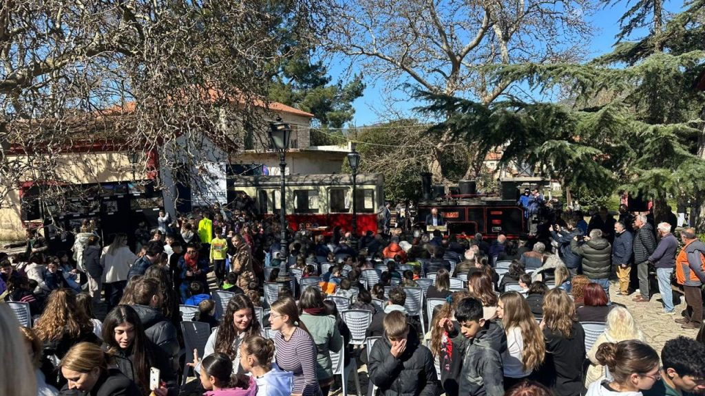 Καλάβρυτα: Τιμήθηκαν τα 130 χρόνια του Οδοντωτού Σιδηροδρόμου - Στιγμή μνήμης, δέσμευση για το μέλλον ΦΩΤΟ 36 Καλάβρυτα: Τιμήθηκαν τα 130 χρόνια του Οδοντωτού Σιδηροδρόμου - Στιγμή μνήμης, δέσμευση για το μέλλον ΦΩΤΟ