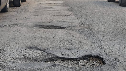 Πάτρα: Ζητούν παρέμβαση Εισαγγελέα για λακκούβες εργολάβων ΦΩΤΟ