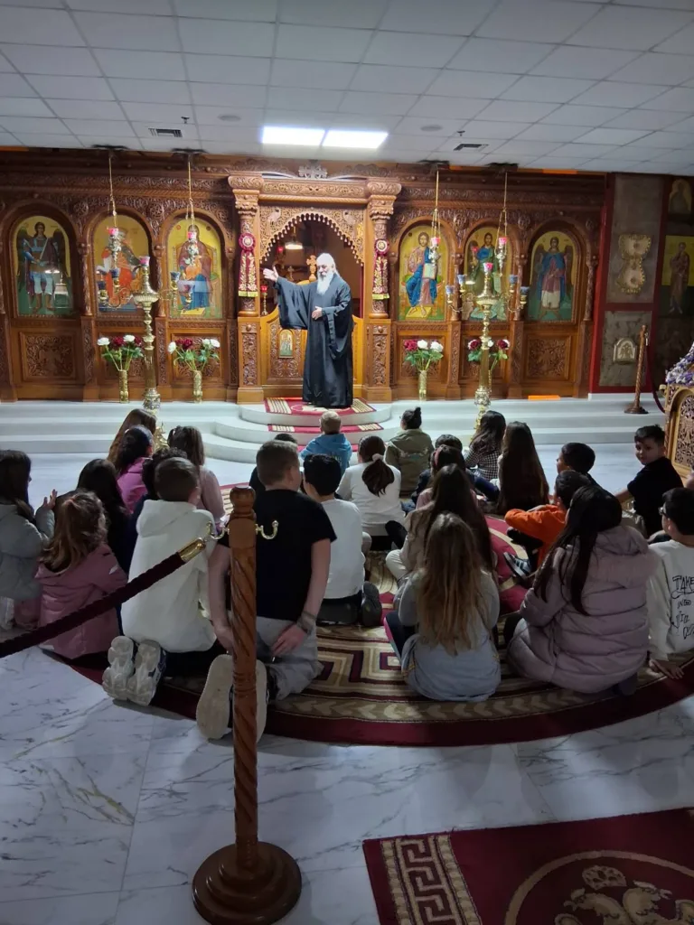 Στο ναό της Αγίας Αικατερίνης μαθητές εν όψει Πάσχα ΦΩΤΟ 29 Στο ναό της Αγίας Αικατερίνης μαθητές εν όψει Πάσχα ΦΩΤΟ