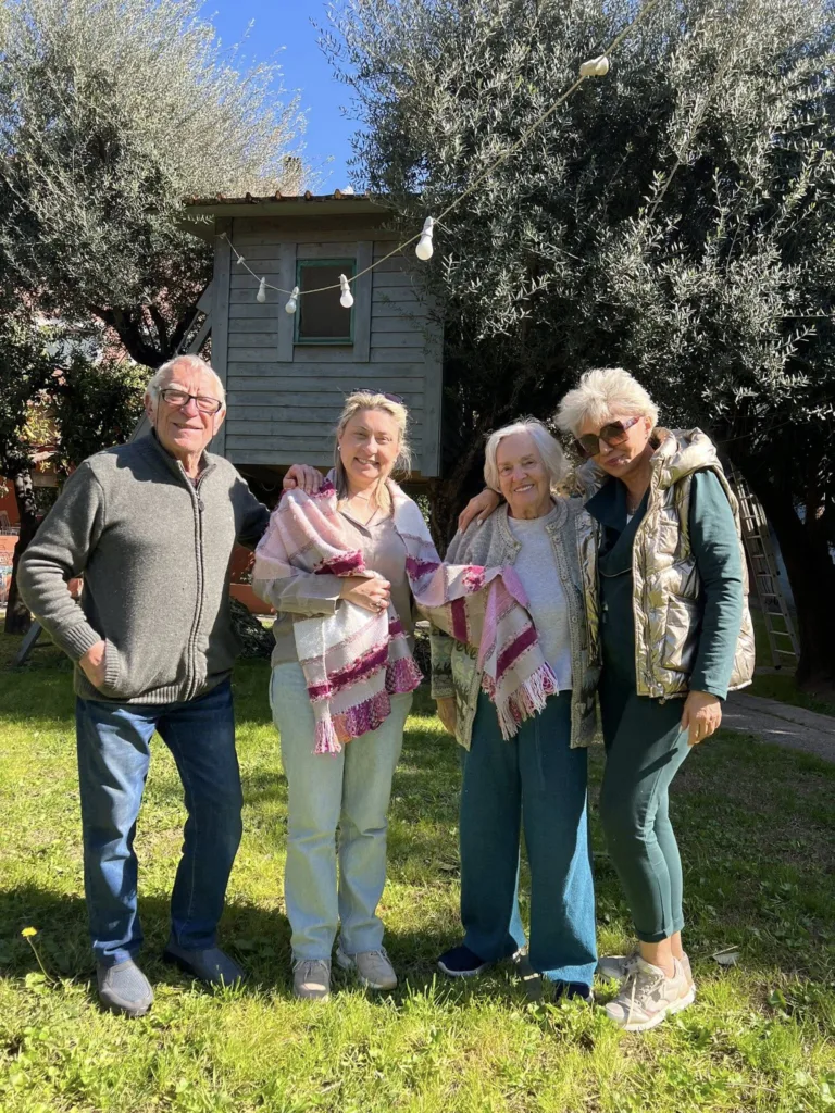 Το δώρο της Τζίνα Τζαρδάκα στην Χριστίνα Αλεξοπούλου ΦΩΤΟ