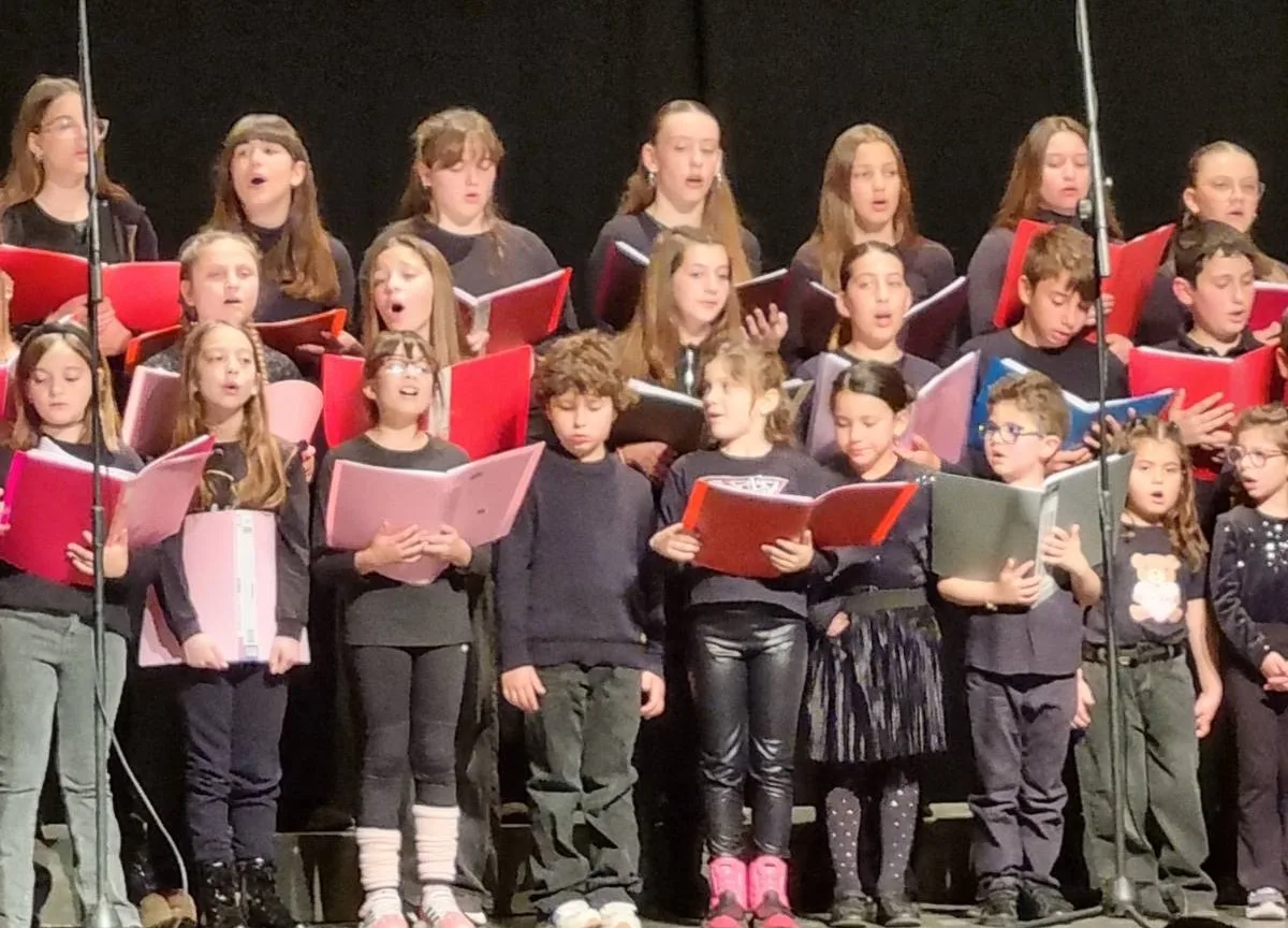 Συναυλία από Παιδική και Νεανική Χορωδία του Δήμου και της Φιλαρμονικής Ακράτας ΦΩΤΟ