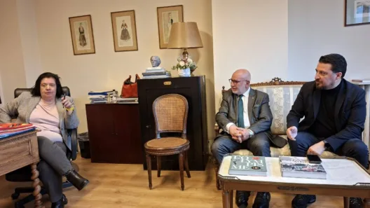 Αχαΐα: Συνάντηση Σακελλαρόπουλου με την αν. Πρέσβη της Γαλλίας - Για Αραξο και Τουρισμό