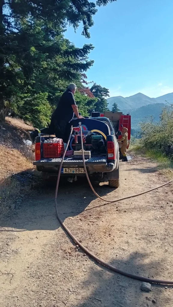 Ο «Αχαιός ΕΟΠΠ» στην κατάσβεση συμβάντων πυρκαγιάς ΦΩΤΟ 25 Ο «Αχαιός ΕΟΠΠ» στην κατάσβεση συμβάντων πυρκαγιάς ΦΩΤΟ